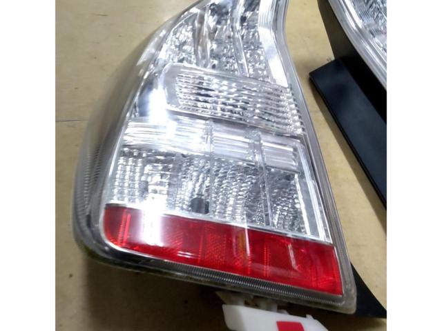 RX2609-0216 トヨタ  純正LEDテールランプ 左右セット
