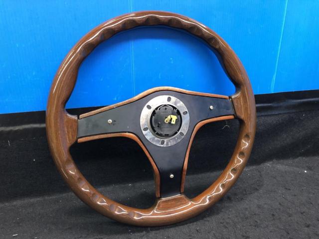 NARDIGARA3
Wood