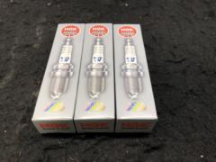 NGK LASER IRIDIUM プラグ 3本セット
