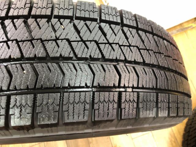 HOT
STUFF (Hot Stuff) Exceeder
E01
(4HOLE) + BRIDGESTONE Blizzak VRX2