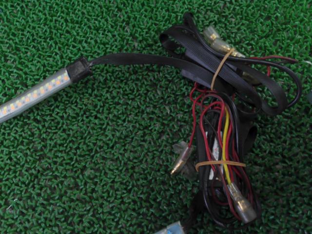 Unknown Manufacturer
Sequential turn signal