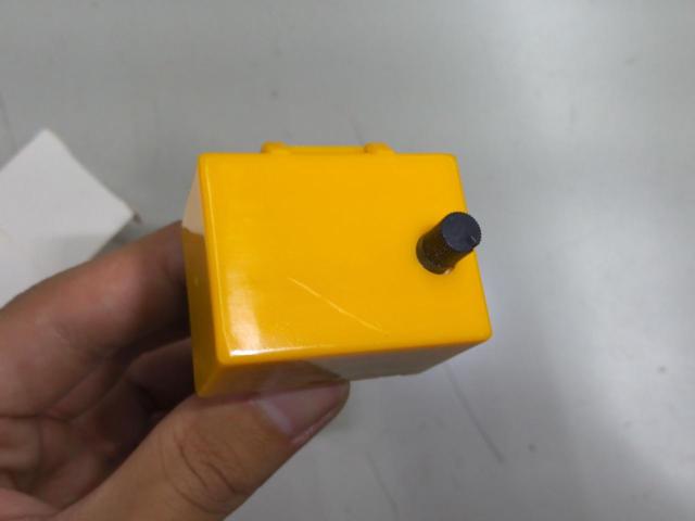 Unknown Manufacturer
Turn signal relay
