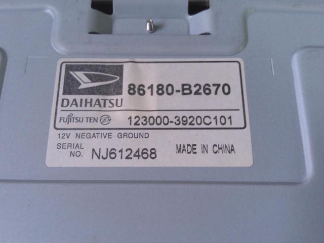 Daihatsu genuine CD tuner deck
86180-B 2670