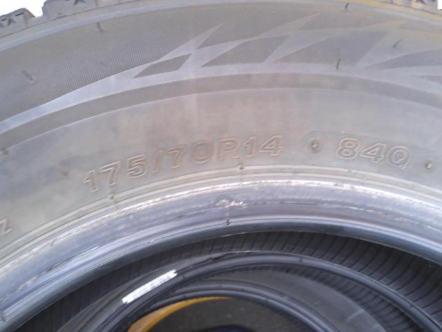 BRIDGESTONE
BLIZZAK
VRX2