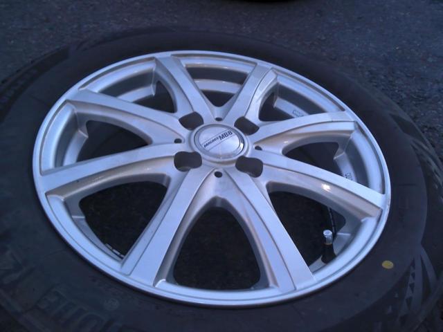DUNLOP MACBES + BRIDGESTONE BLIZZAK VRX3