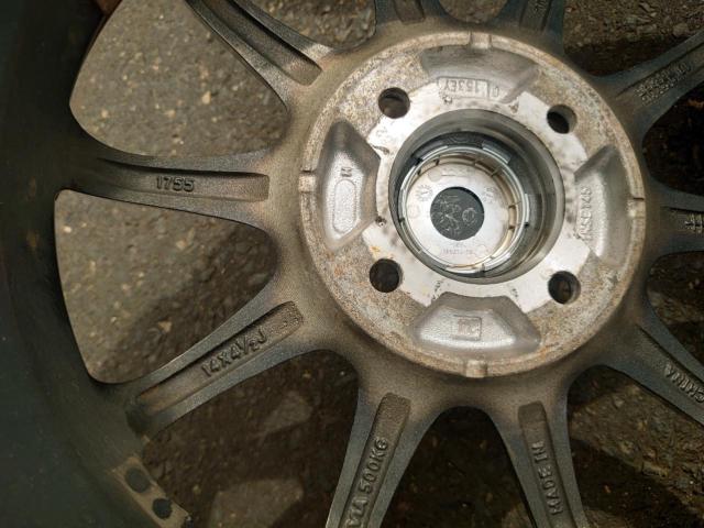 HOT
STUFF
G.speed
P-01
+
BRIDGESTONE
BLIZZAK
VRX2