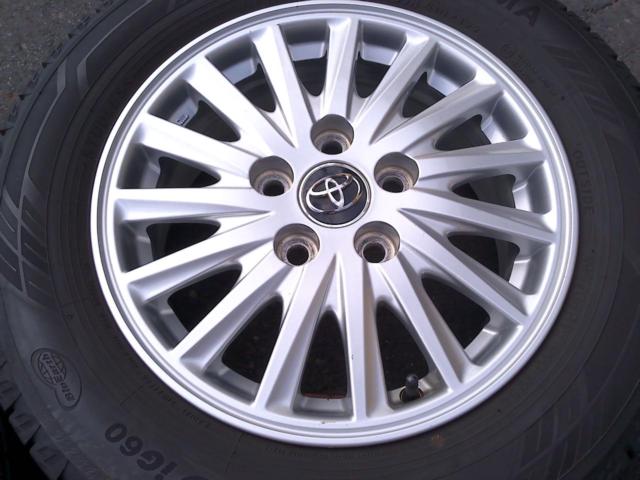 Toyota genuine
15 spoke
+
YOKOHAMA
iceGUARD
iG60