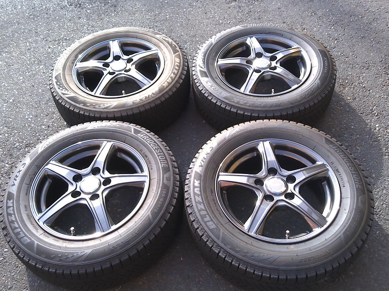 BRIDGESTONE
TOPRUN
VR5
+
BRIDGESTONE
BLIZZAK
VRX3