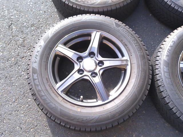 BRIDGESTONE
TOPRUN
VR5
+
BRIDGESTONE
BLIZZAK
VRX3