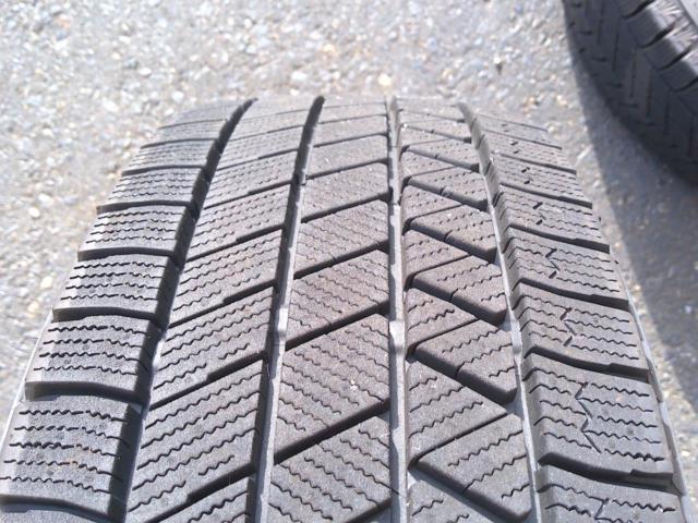 BRIDGESTONE
TOPRUN
VR5
+
BRIDGESTONE
BLIZZAK
VRX3