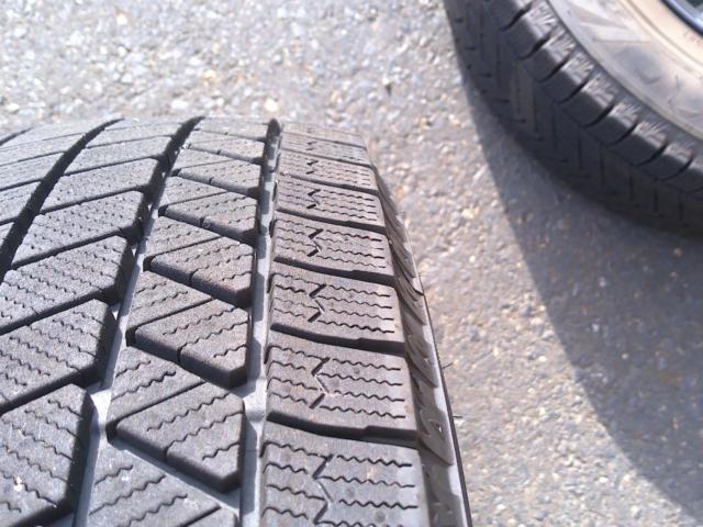 BRIDGESTONE
TOPRUN
VR5
+
BRIDGESTONE
BLIZZAK
VRX3