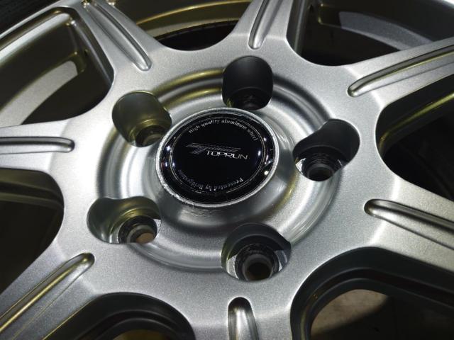 BRIDGESTONE (Bridgestone)
TOPRUN
+
KENDA (Kenda)
ICETECNEO
KR36