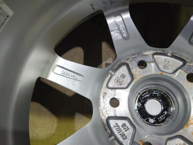 BRIDGESTONE (Bridgestone)
TOPRUN
+
KENDA (Kenda)
ICETECNEO
KR36