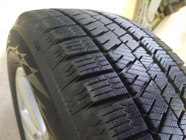 トヨタ 130系マークX純正ホイール + BRIDGESTONE BLIZZAK VRX2