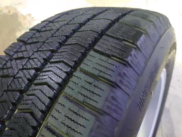トヨタ 130系マークX純正ホイール + BRIDGESTONE BLIZZAK VRX2