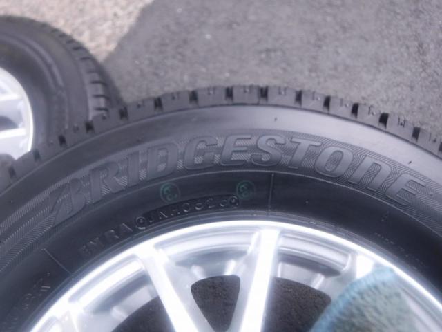 1 BRIDGESTONE
TOPRUN
M7 + BRIDGESTONE W300