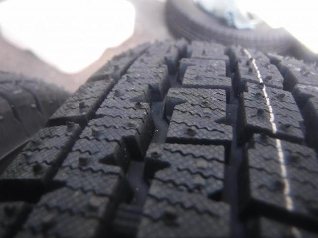 1 BRIDGESTONE
TOPRUN
M7 + BRIDGESTONE W300