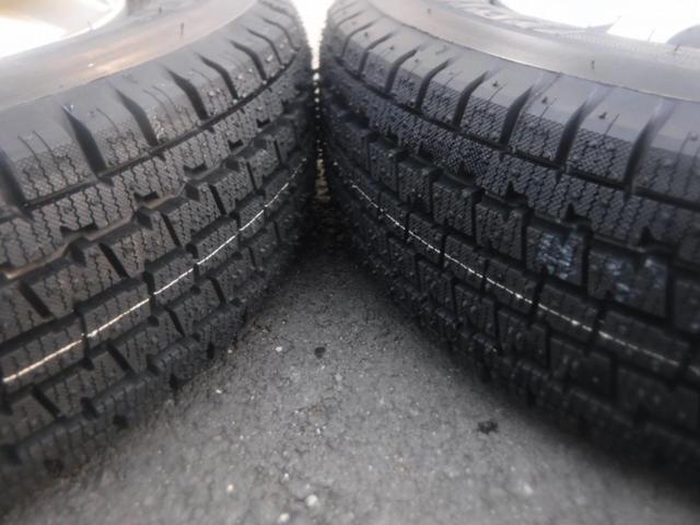 1 BRIDGESTONE
TOPRUN
M7 + BRIDGESTONE W300