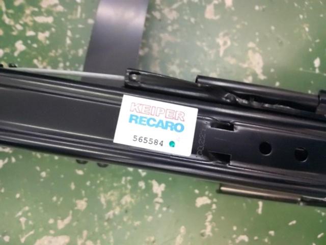 Right side
RHRECARO
Seat rail