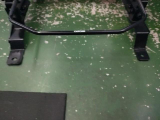 Right side
RHRECARO
Seat rail