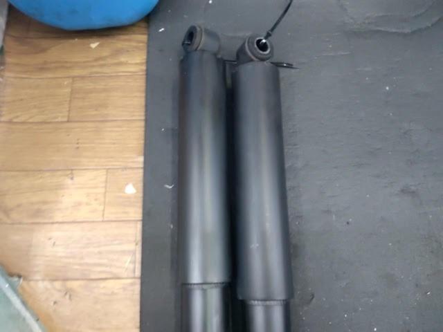 Toyota
Genuine shock