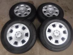8 Toyota Genuine Parts
Hiace
200 series
Genuine
Steel wheels + BRIDGESTONE ECOPIA
RD613