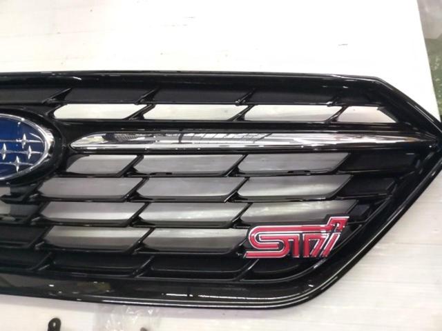 SUBARU 純正フロントグリル