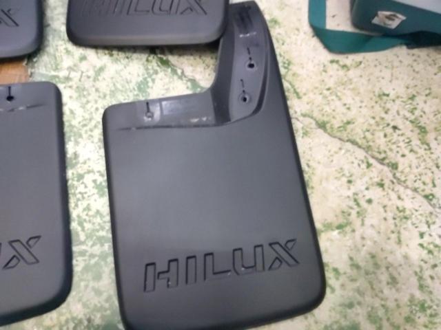 TOYOTA 純正マッドフラップ