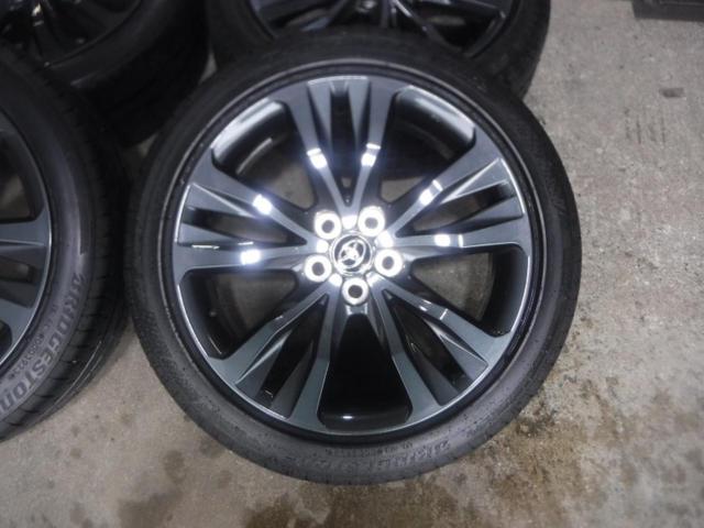 4 Toyota Genuine Corolla Touring
WxB
Original wheel + BRIDGESTONE
TURANZA
T002