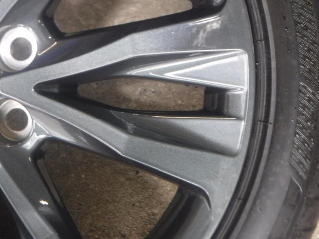 4 Toyota Genuine Corolla Touring
WxB
Original wheel + BRIDGESTONE
TURANZA
T002
