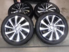 3 Toyota Genuine Voxy
90 system
S-Z
Previous period
Genuine + YOKOHAMA
BluEarth-GT