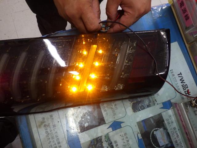 【助手席側のみ※ウインカー・バックのチューブLED薄め】【Valenti】ジュエルテールレンズ
