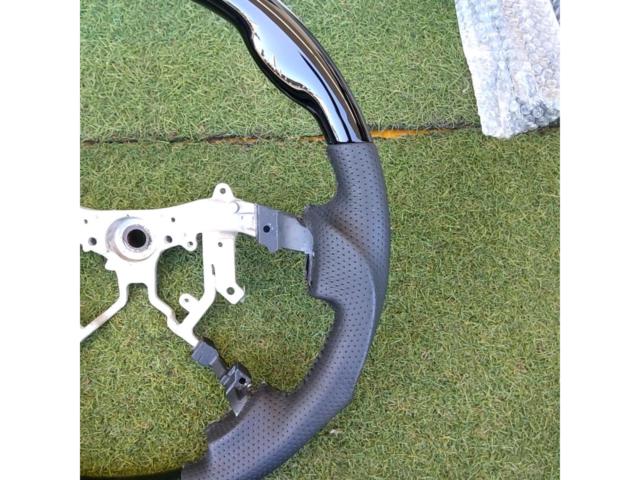 メーカー不明 200系ハイエース用パンチングレザー ガングリップハンドル