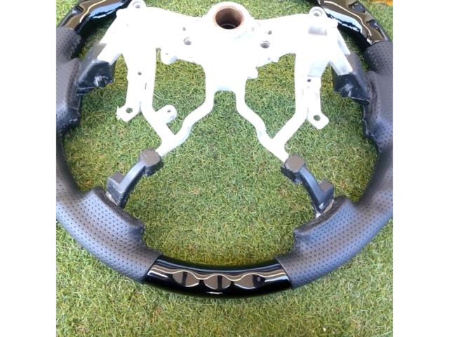 メーカー不明 200系ハイエース用パンチングレザー ガングリップハンドル