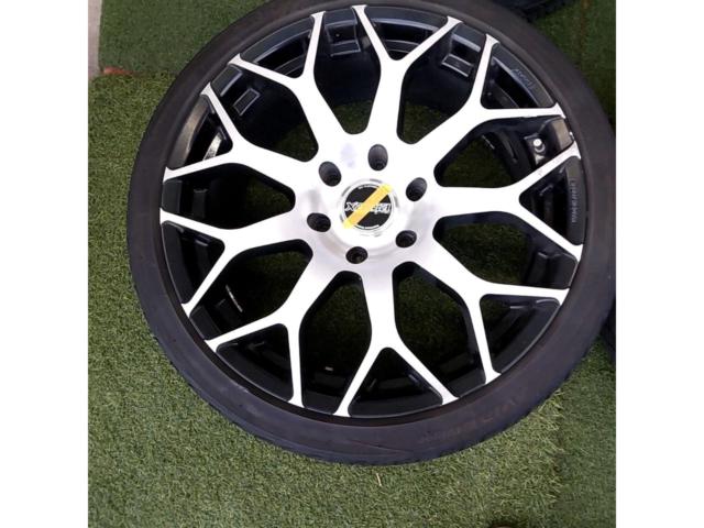 【essex(エセックス)】EM20+【YOKOHAMA】AVID ENVigor 【245/35R20 2022年製】