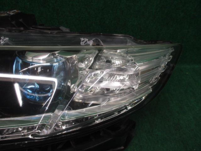 【ホンダ純正】HIDヘッドライト 助手席側/LH CR-Z/ZF1 前期