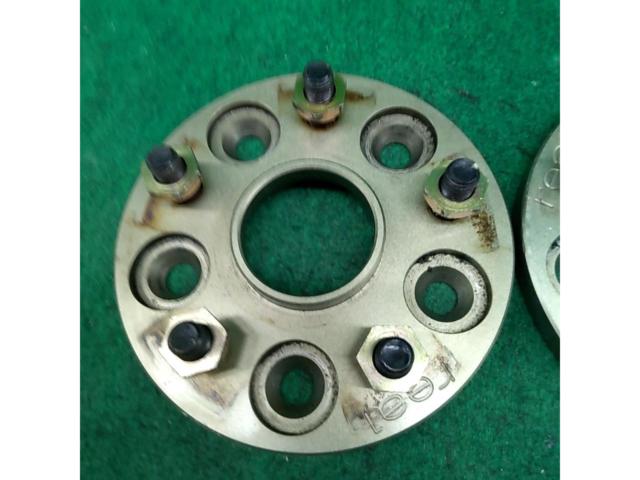 REAL
Wide tread spacer with hub
PCD: 114.3-5H / M12XP1.5 / Thickness 15mm / Hub diameter 60Φ
※ for Toyota vehicles