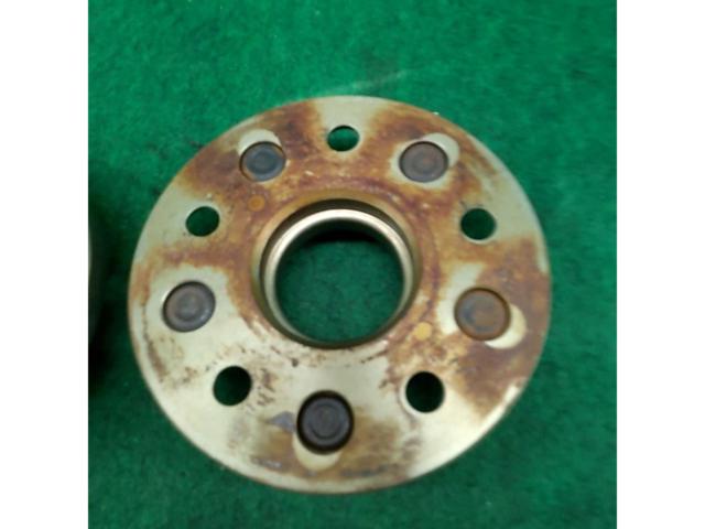 REAL
Wide tread spacer with hub
PCD: 114.3-5H / M12XP1.5 / Thickness 15mm / Hub diameter 60Φ
※ for Toyota vehicles