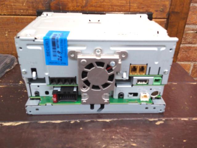 carrozzeria AVIC-RW821-D 業務用汎用カーナビ2024年6月発売 2DINワイド 7インチHDモニター 地デジ・DVD・CD・SD・Bluetooth・ラジオ対応
