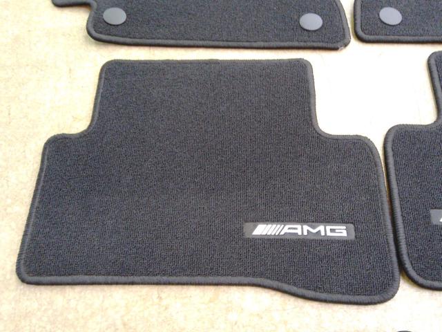 メルセデスベンツ AMG CクラスW205純正フロアマット 4枚セット