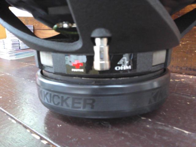 【KICKER】S12d SOLO-BARIC