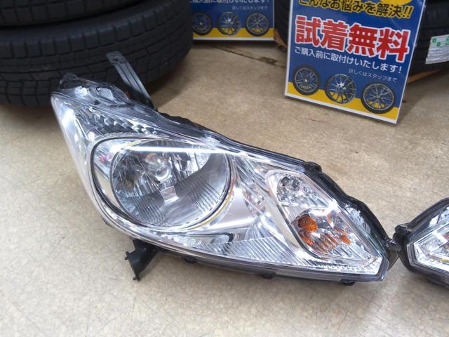 ワケアリ【ホンダ純正】HONDA フリード GB3 純正 HIDヘッドライト左右セット【100-62054】