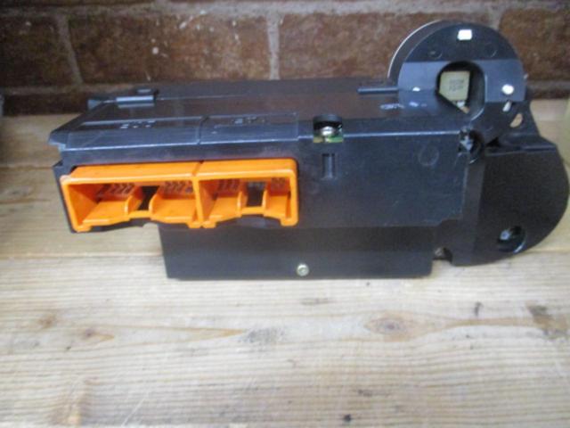 80 Supra
JZZ 80
SUPRA
Air conditioning panel
Air conditioning unit