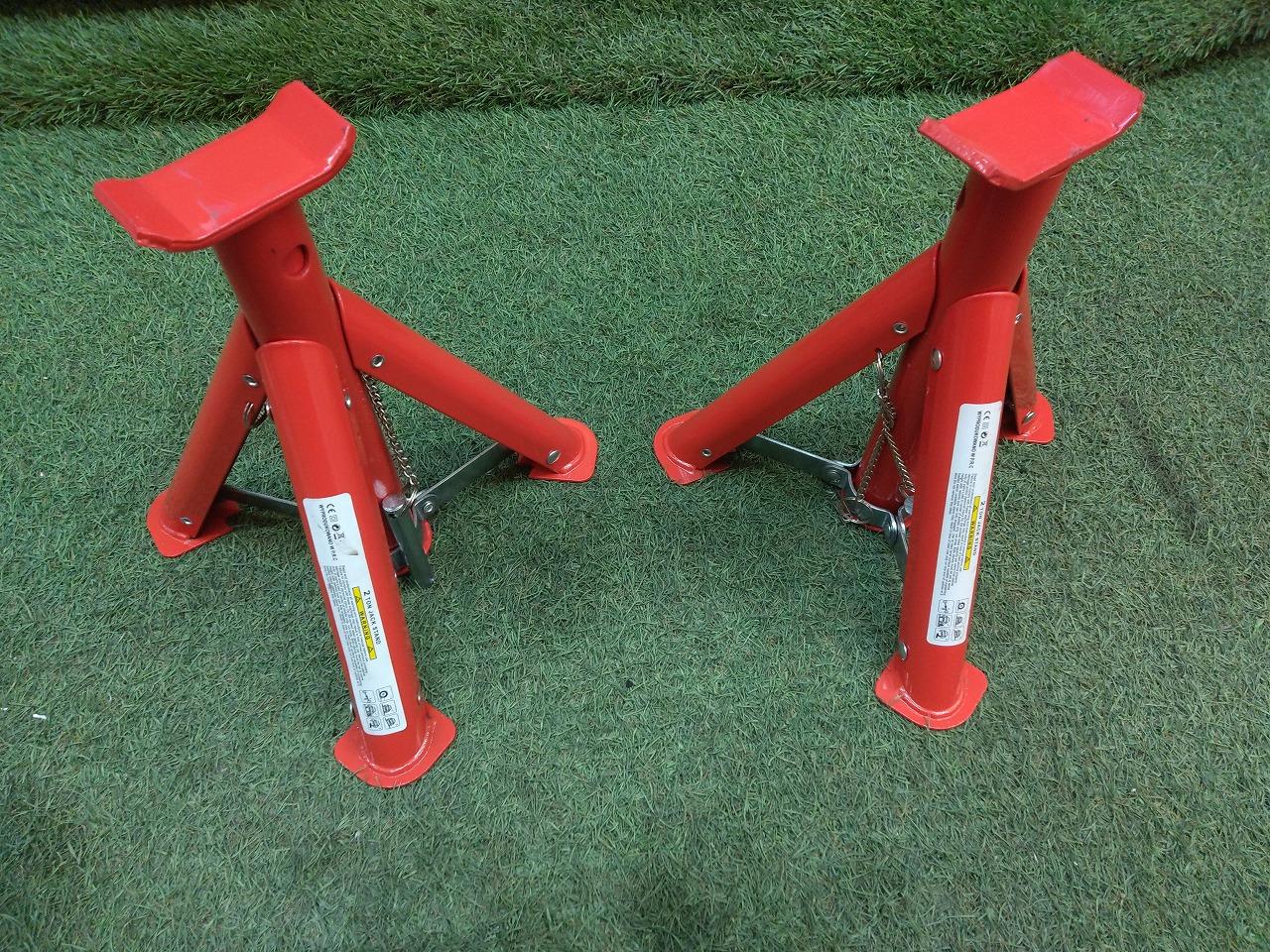 Unknown Manufacturer
Foldable 2-ton jack stand