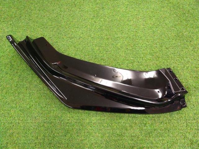 メーカー不明 フロントリップスポイラー フィットハイブリッド(GP5)