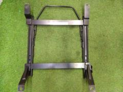 Driver's seat side NEOSYS
Seat rail
Fit (GK3/5/6
GP5 / 6)