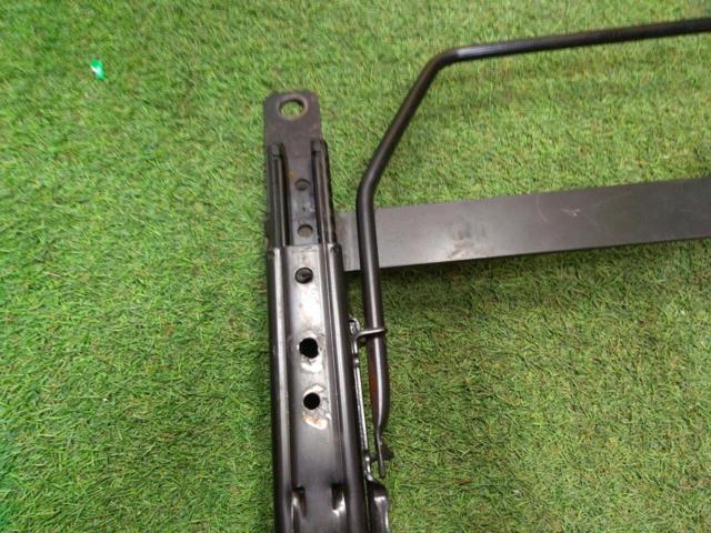 Driver's seat side NEOSYS
Seat rail
Fit (GK3/5/6
GP5 / 6)