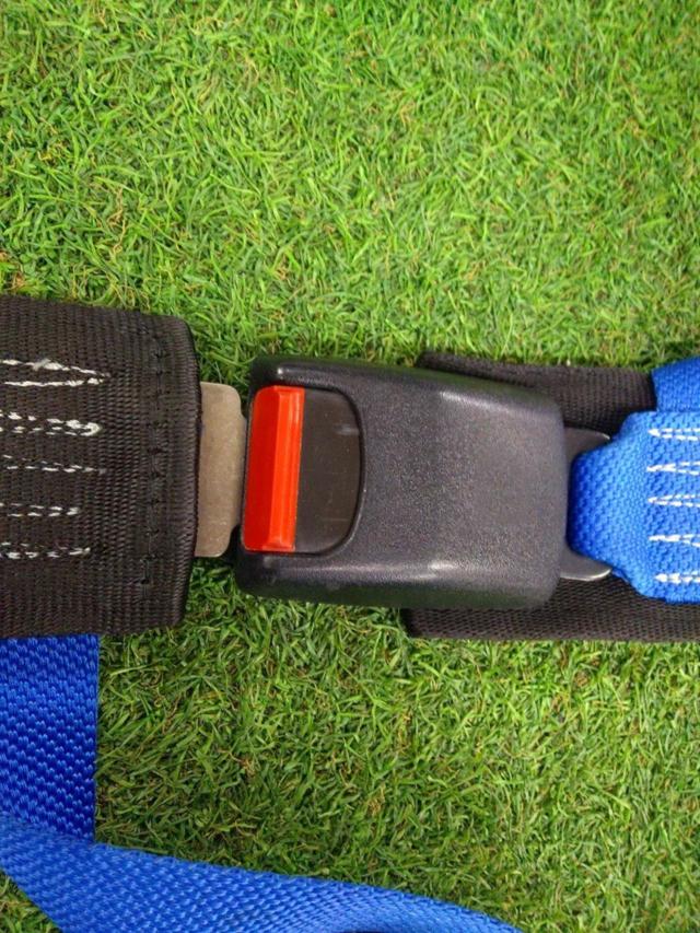 WILLANS
3-point
2 inches seat belt