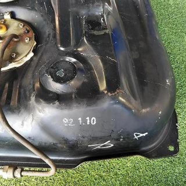 【値下げしました!!】トヨタ純正 フューエルタンク GX81/マーク