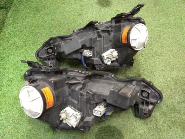 【値下げしました!!】トヨタ純正 HIDヘッドライト 86(ZN6/前期)